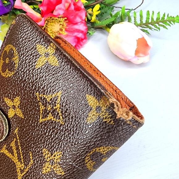 Louis Vuitton Vintage Monogram Canvas Kisslock Wallet - Picture 14 of 15
